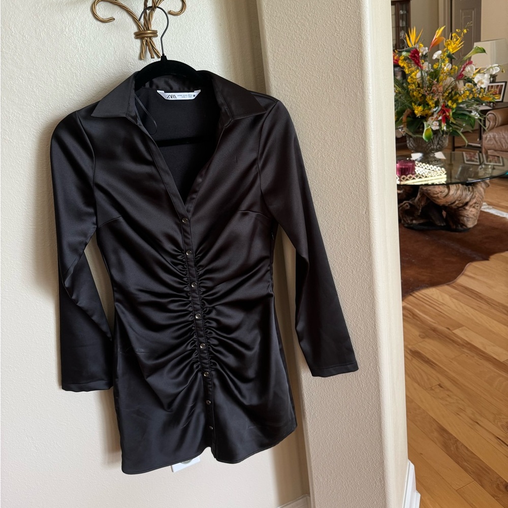 Zara long sleeves dress , satin/ silk